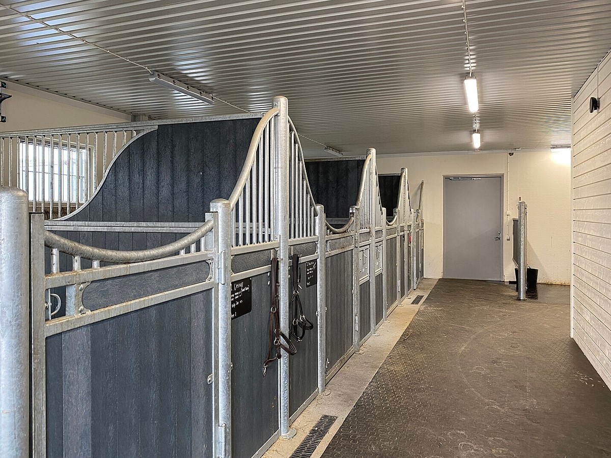 Ridhus med stall, Kungsbacka | BORGA